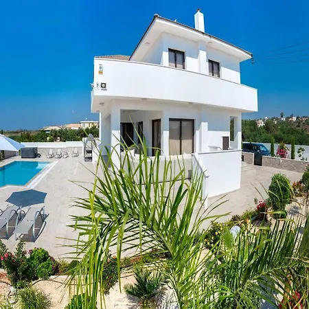Villa Andriana